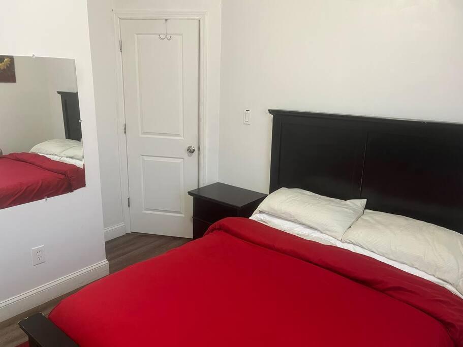 Three Bed One Bath Apt 25 Mins To Nyc Belleville Екстер'єр фото